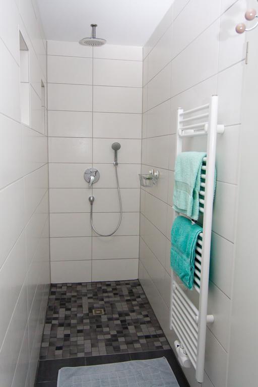 Ferienhaus "Kleiner Onkel" Honerath Esterno foto